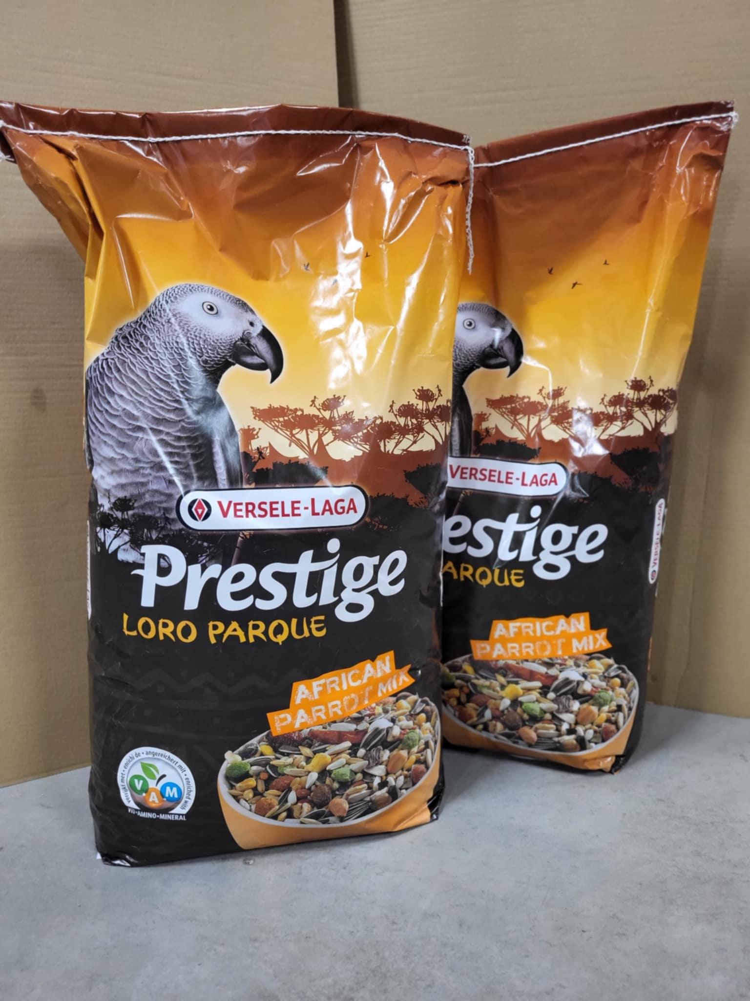 VERSELE-LAGA  Prestige Loro Parque African Parrot Mix 15 kg - 2kusy
