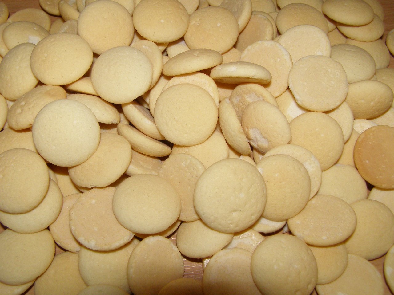 Perník s.r.o.  Piškoty SMETKOVÉ se sníženým obsahem cukru 10 kg nestandartní výrobek 